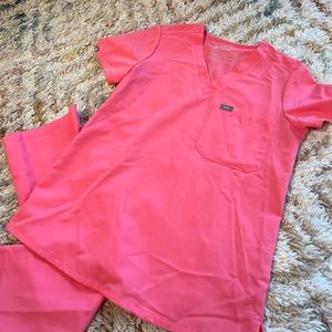 Neon pink figs set top and bottoms